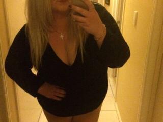Blondie, with big tits <3 11 of 14