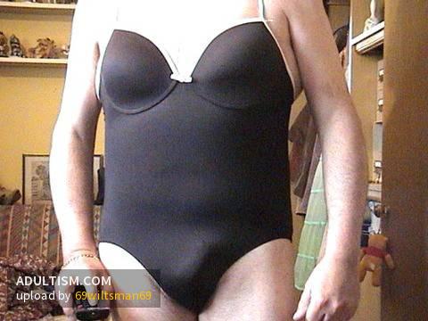Image 3 of 4