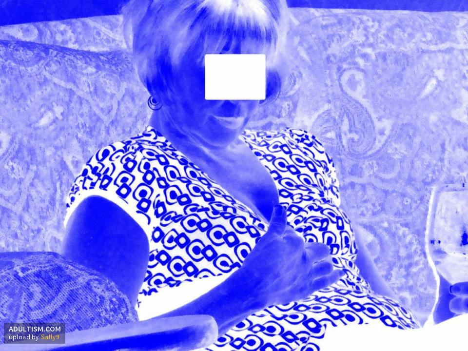 Image 3 of 4