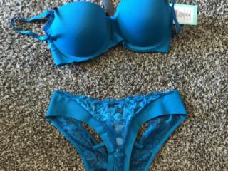 Matching blue panties & bra 3 of 13