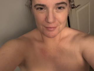 Random hotness of the fiancé 1 of 4