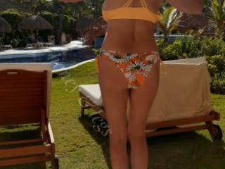 Legs escaping to the Caribbean (1) 18 of 19