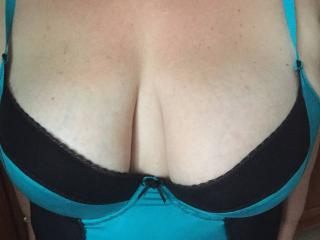 my wifes gorgeous boobs 1 of 9