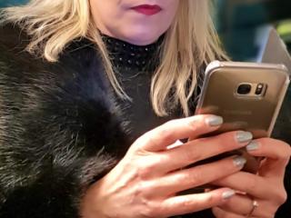 Pretty UK Blonde Slut Big Natural Tits 10 of 20