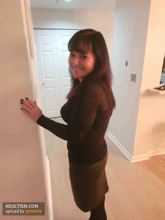 Image 2 of 12