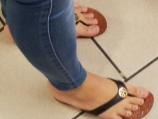 Mature Asian cell phone lady feet 2 of 4