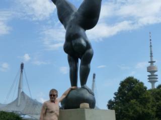 Nude in Munich 8 of 18