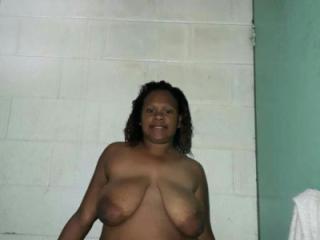 Dark skinned milf 3 of 20