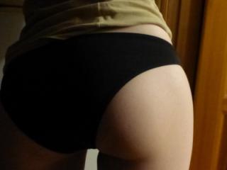 Yulia the sexy Hotwife 2 of 18