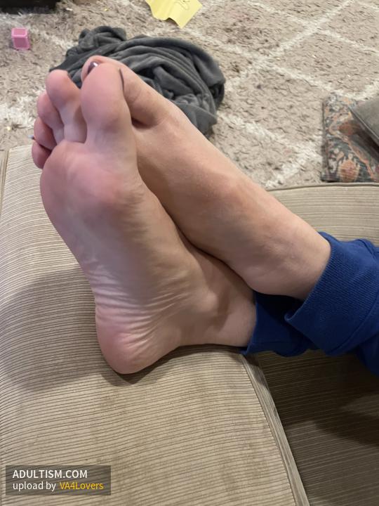 Image 2 of 20
