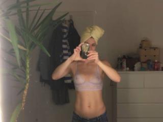 Mirror Selfies of hungry milf 3 of 17