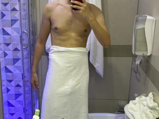 Towel or not towel? 2 of 4