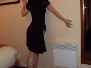 The bridesmaid in her black dress (part 1) 2 of 4