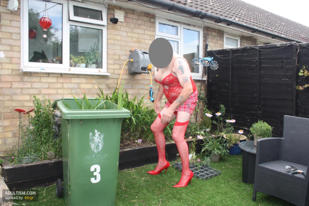 Image 3 of 6