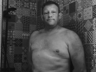 BnW shower 1 of 4