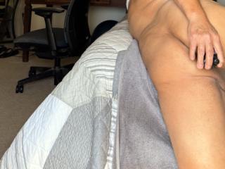Butt plug 3 of 4
