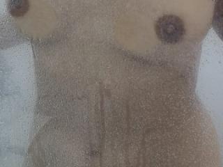 Shower pics for tributes