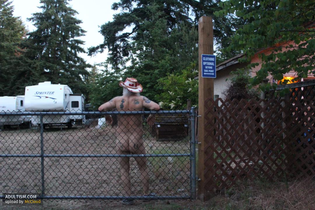 Image 4 of 5