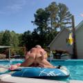 Nutt’in Lady L in the pool!!