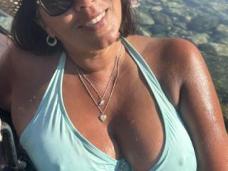 Busty Nadine
