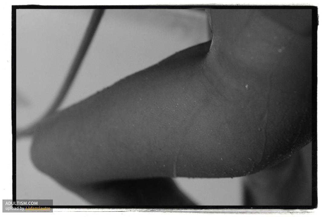 Image 4 of 6