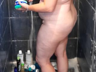 Eve cleaning the shower naked 4 of 9