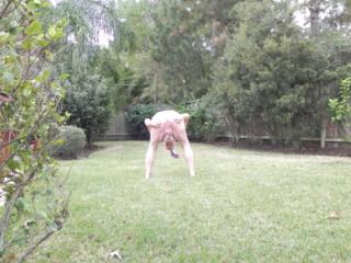 Tom Nude Backyard 10 Nov 2016 15 of 20