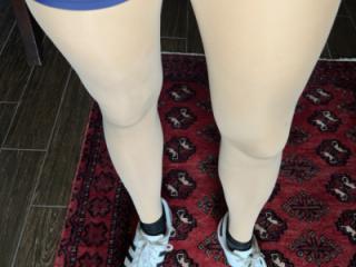 Super sweaty nylon feet 6 of 7