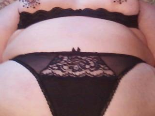 Black tittie jewels and panties. 1 of 18