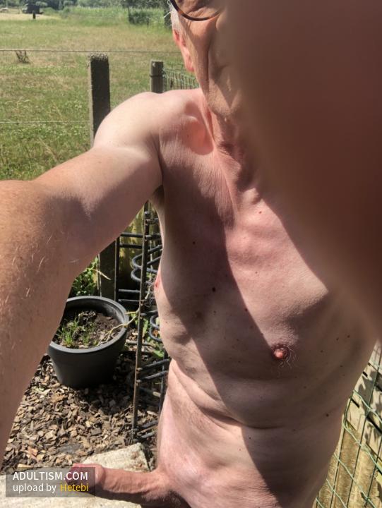 Image 3 of 4