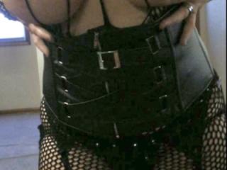 Sexy outfits 2 of 13