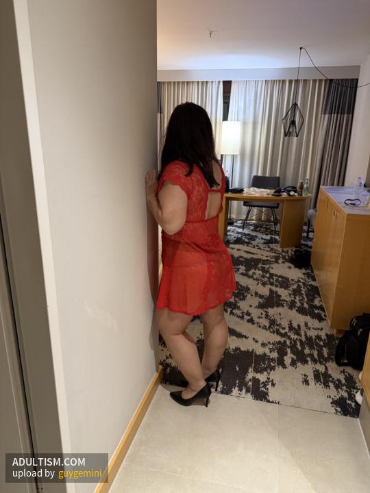 Image 4 of 20