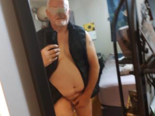 Male looking for ladies that want to play 1 of 5