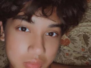 Muscular Asian twink 3 of 4