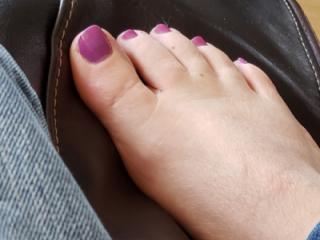 Toe spreading 2 of 7