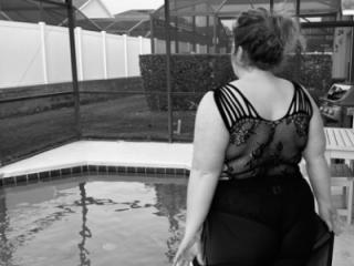 Evening fun by the pool! Do you prefer black white or colour? 3 of 18