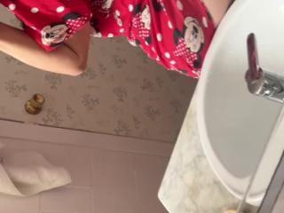 Wifey shaking her booty