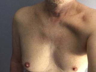 A few chest pics 2 of 5