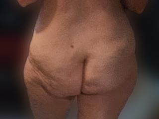 Curvy Mature Blonde Gilf 5 of 8