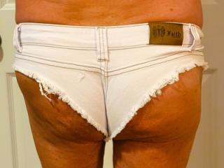 SExy White Short Shorts 12 of 20