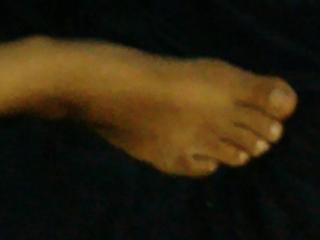 Cuckold feet