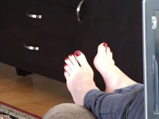 Sexy wife's feet 5 of 9