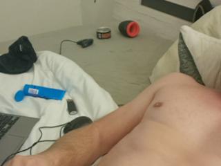 So hard grom al the horny pics... thnxx ladies love you all 4 of 16
