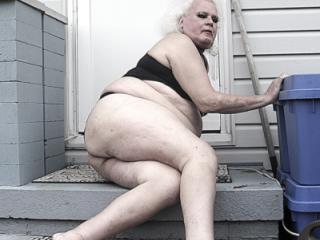Shuggah Sow On Display For The Public On the front Porch 9 of 19