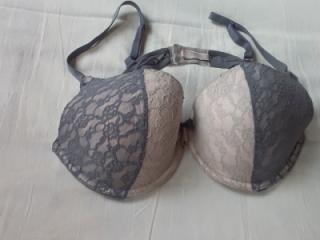 Bras.