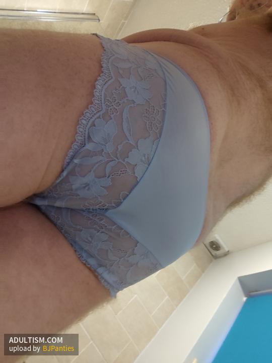 Image 2 of 4