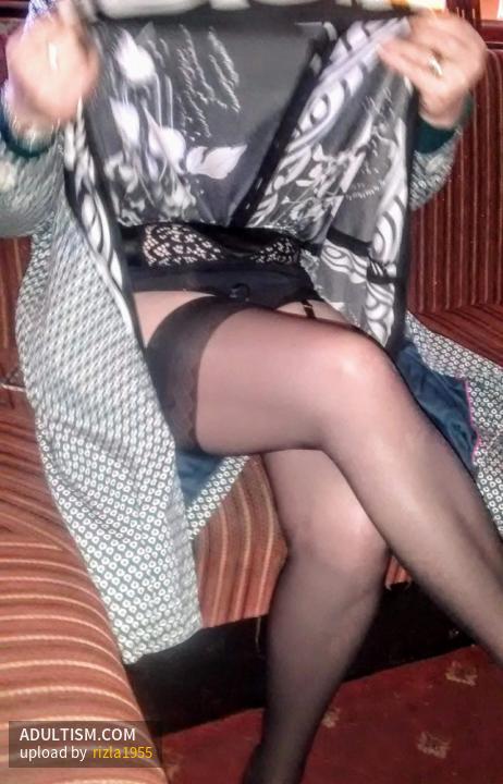 Image 2 of 4