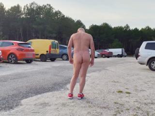 I go to the beach and I start naked from the parking lot 4 of 9