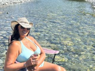 Busty Nadine 8 of 14