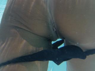 Who comes under water with me ??? 9 of 11